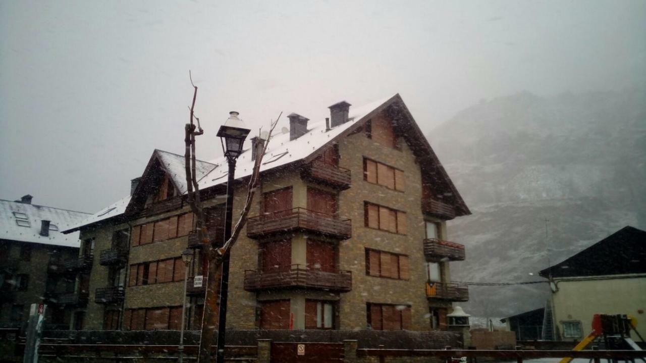 Duplex Familiar En Esterri d'Àneu Dış mekan fotoğraf